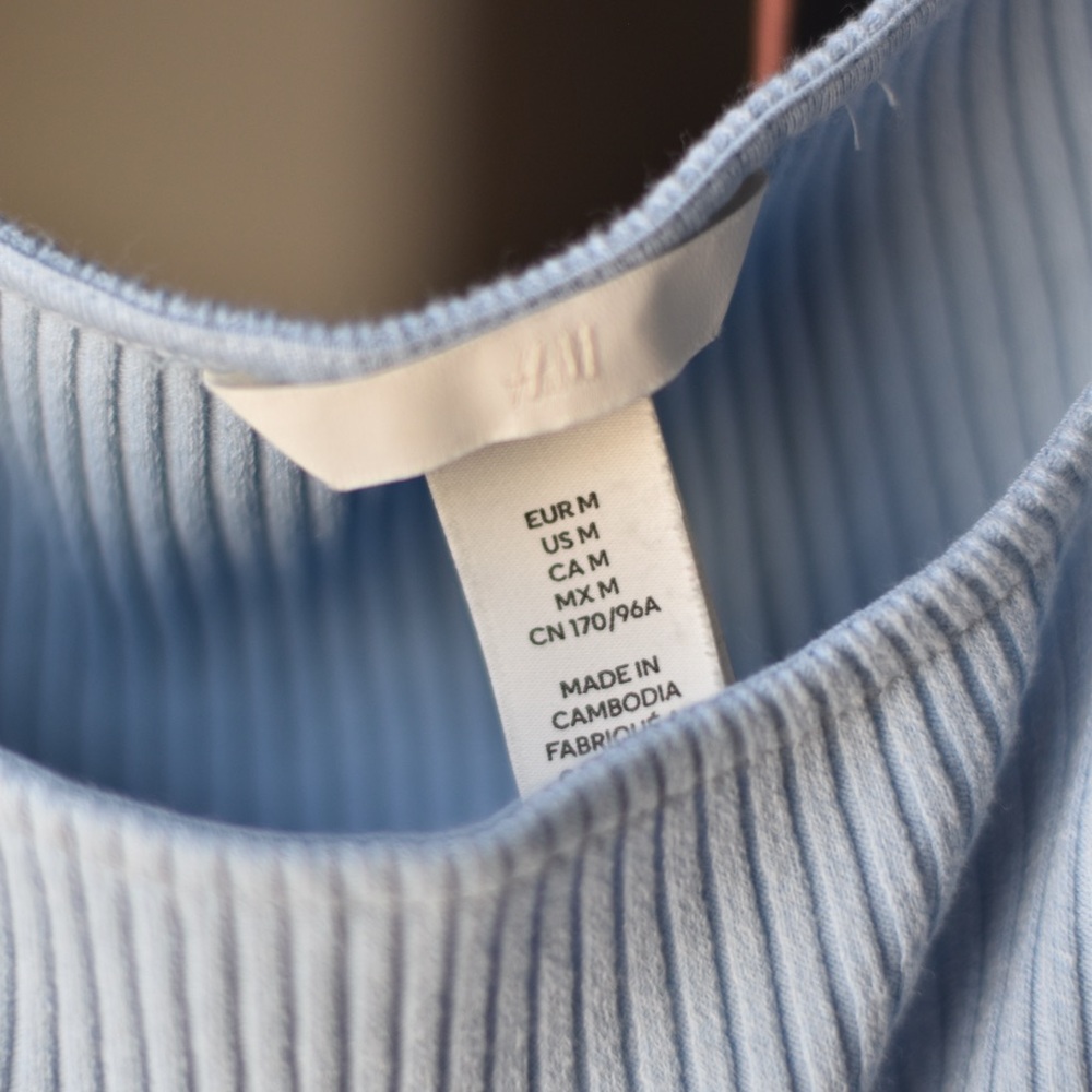 H&M Sky Blue Ribbed Blouse - Picture 2 of 2